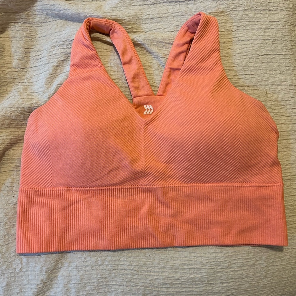 Pink sports bra/ fitness top
